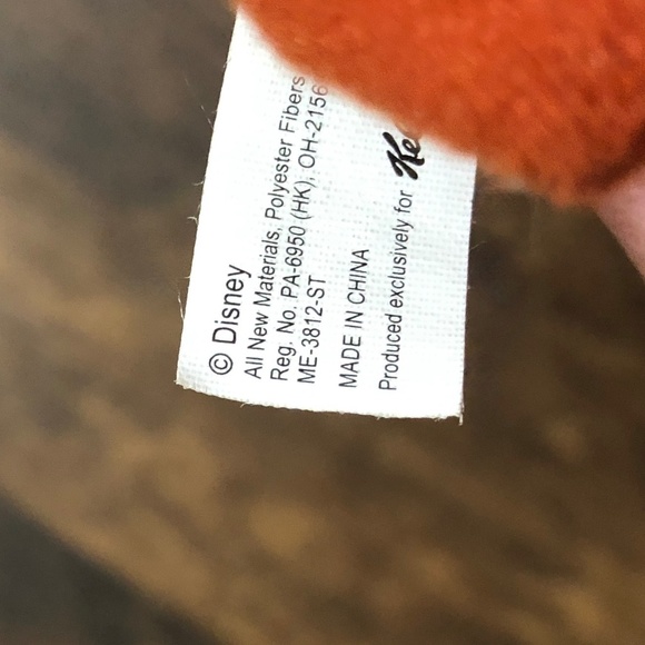 3 1/2" Pumbaa Disney Kelloggs Mini Beans Cereal Box Toy New with Tag - Picture 7 of 8